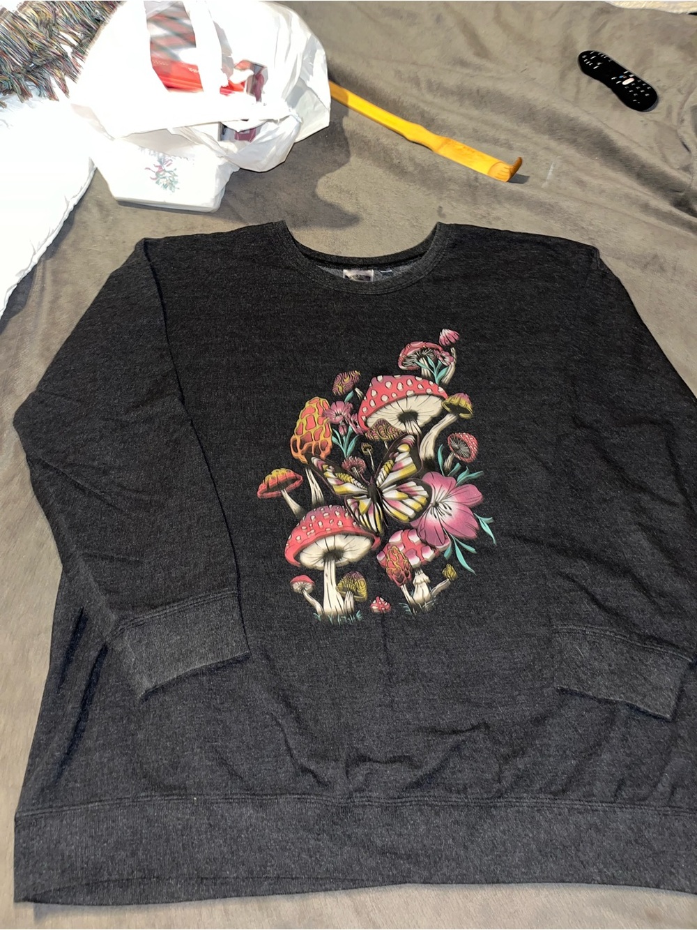 torrid Dark Gray Crewneck Sweatshirt with Colorful Mushroom & Butterfly Graphic